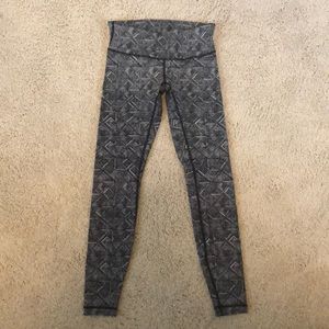 Lululemon Wunder Under long Leggings